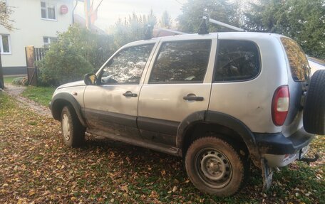 Chevrolet Niva I рестайлинг, 2005 год, 247 000 рублей, 4 фотография