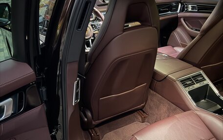 Porsche Panamera II рестайлинг, 2020 год, 5 850 000 рублей, 6 фотография