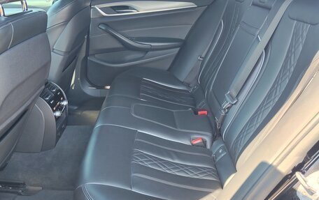 BMW 5 серия, 2018 год, 4 400 000 рублей, 24 фотография