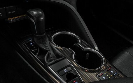 Toyota Camry, 2020 год, 3 120 000 рублей, 12 фотография
