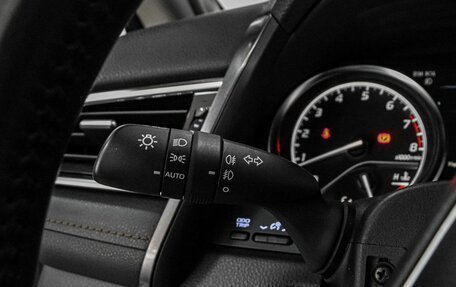 Toyota Camry, 2020 год, 3 120 000 рублей, 17 фотография