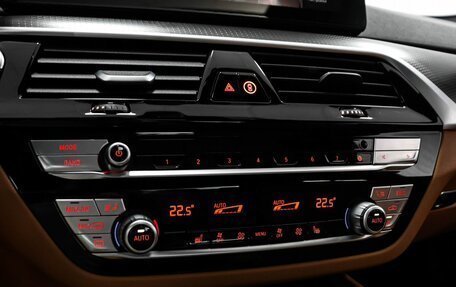BMW 5 серия, 2021 год, 4 949 000 рублей, 26 фотография