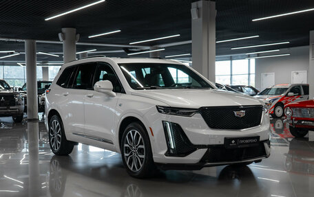 Cadillac XT6 I, 2022 год, 4 140 000 рублей, 2 фотография