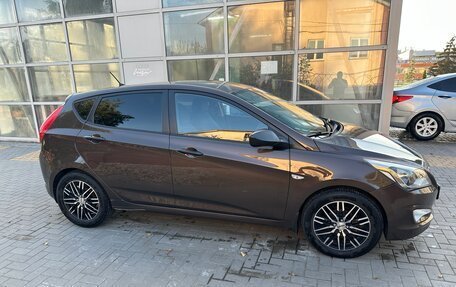 Hyundai Solaris II рестайлинг, 2015 год, 915 000 рублей, 3 фотография