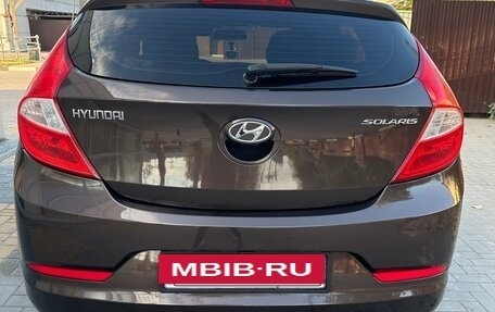 Hyundai Solaris II рестайлинг, 2015 год, 915 000 рублей, 5 фотография