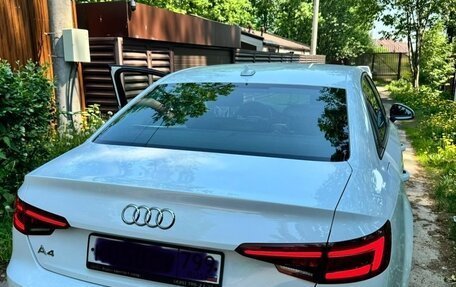 Audi A4, 2018 год, 2 200 000 рублей, 5 фотография