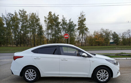 Hyundai Solaris II рестайлинг, 2018 год, 993 000 рублей, 8 фотография