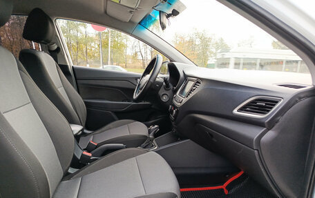 Hyundai Solaris II рестайлинг, 2018 год, 993 000 рублей, 15 фотография