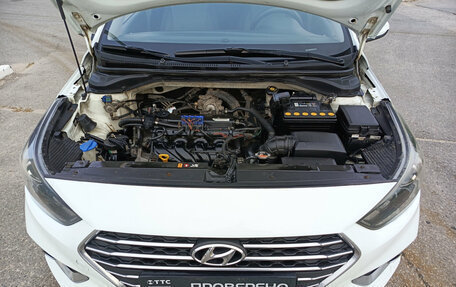 Hyundai Solaris II рестайлинг, 2018 год, 993 000 рублей, 13 фотография