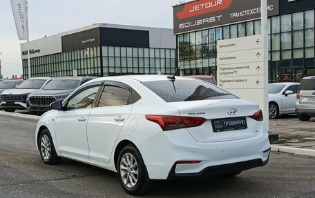 Hyundai Solaris II рестайлинг, 2018 год, 993 000 рублей, 11 фотография