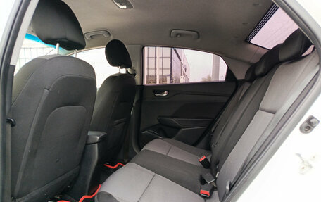 Hyundai Solaris II рестайлинг, 2018 год, 993 000 рублей, 16 фотография