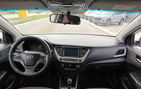 Hyundai Solaris II рестайлинг, 2018 год, 993 000 рублей, 18 фотография