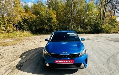 KIA Rio IV, 2020 год, 1 390 000 рублей, 2 фотография