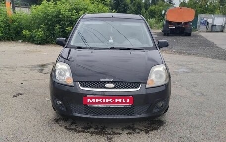 Ford Fiesta, 2006 год, 320 000 рублей, 2 фотография