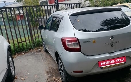 Renault Sandero II рестайлинг, 2014 год, 600 000 рублей, 10 фотография