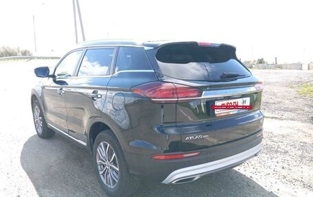 Geely Atlas, 2022 год, 1 900 000 рублей, 4 фотография
