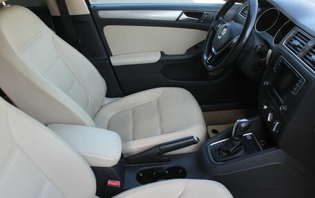 Volkswagen Jetta VI, 2016 год, 897 000 рублей, 14 фотография