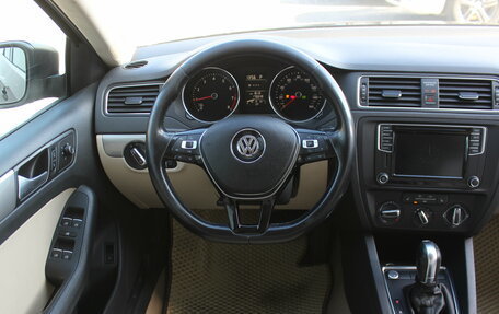 Volkswagen Jetta VI, 2016 год, 897 000 рублей, 17 фотография