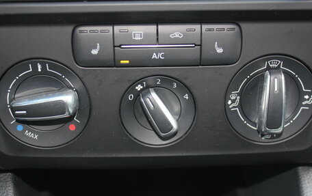 Volkswagen Jetta VI, 2016 год, 897 000 рублей, 23 фотография