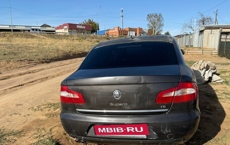 Skoda Superb III рестайлинг, 2010 год, 300 000 рублей, 2 фотография