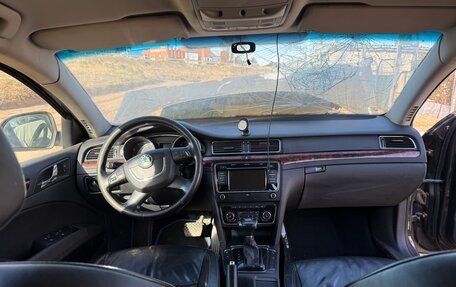 Skoda Superb III рестайлинг, 2010 год, 300 000 рублей, 12 фотография