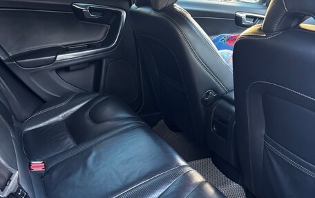 Volvo V60 I, 2013 год, 950 000 рублей, 10 фотография