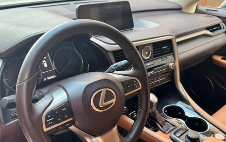 Lexus RX IV рестайлинг, 2017 год, 3 790 000 рублей, 26 фотография