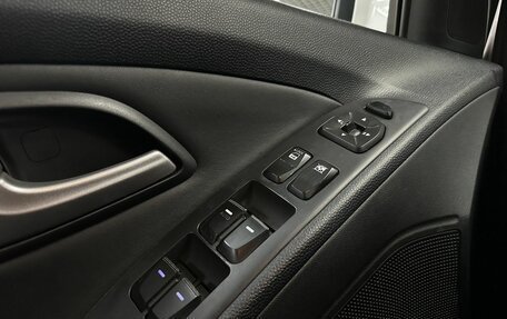 Hyundai ix35 I рестайлинг, 2013 год, 1 350 000 рублей, 23 фотография