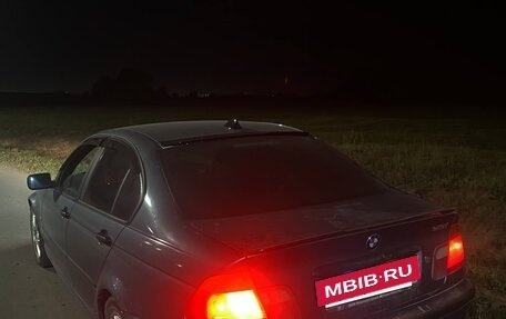 BMW 3 серия, 2001 год, 555 555 рублей, 2 фотография