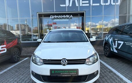 Volkswagen Polo VI (EU Market), 2013 год, 594 000 рублей, 2 фотография