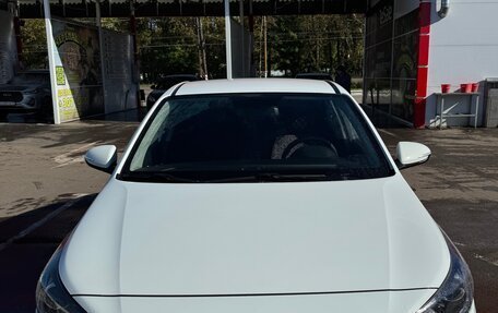 Hyundai Solaris II рестайлинг, 2017 год, 1 330 000 рублей, 2 фотография