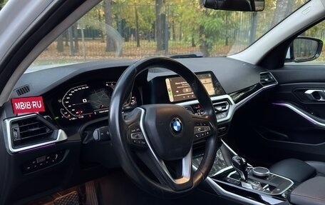 BMW 3 серия, 2021 год, 1 475 000 рублей, 9 фотография
