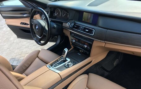 BMW 7 серия, 2010 год, 2 500 000 рублей, 12 фотография