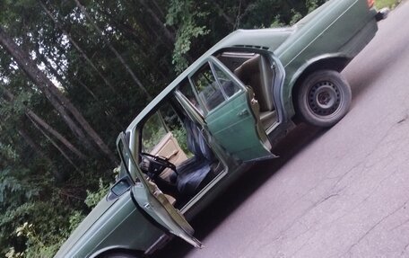 Mercedes-Benz W123, 1982 год, 80 000 рублей, 2 фотография