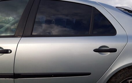 Renault Laguna II, 2002 год, 100 000 рублей, 7 фотография