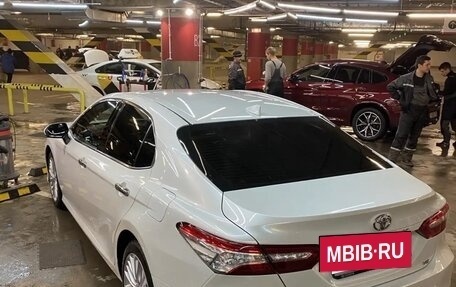 Toyota Camry, 2019 год, 3 000 000 рублей, 4 фотография