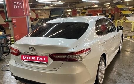 Toyota Camry, 2019 год, 3 000 000 рублей, 5 фотография