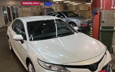 Toyota Camry, 2019 год, 3 000 000 рублей, 1 фотография