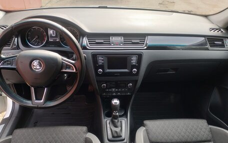 Skoda Rapid I, 2015 год, 980 000 рублей, 11 фотография