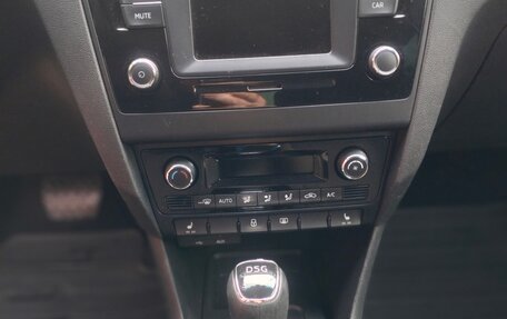 Skoda Rapid I, 2015 год, 980 000 рублей, 12 фотография