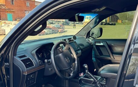 Toyota Land Cruiser Prado 150 рестайлинг 2, 2021 год, 6 885 800 рублей, 4 фотография