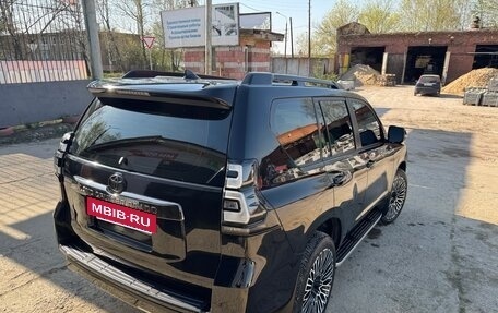 Toyota Land Cruiser Prado 150 рестайлинг 2, 2021 год, 6 885 800 рублей, 8 фотография