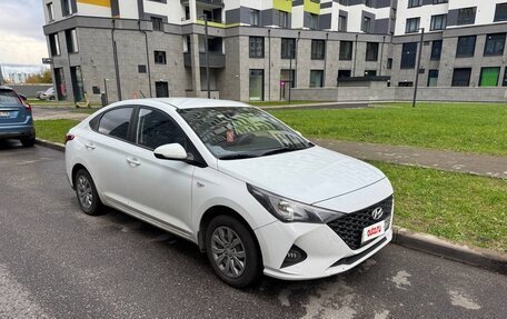 Hyundai Solaris II рестайлинг, 2020 год, 1 300 000 рублей, 6 фотография