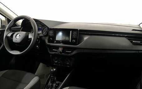 Skoda Rapid II, 2022 год, 1 560 000 рублей, 15 фотография