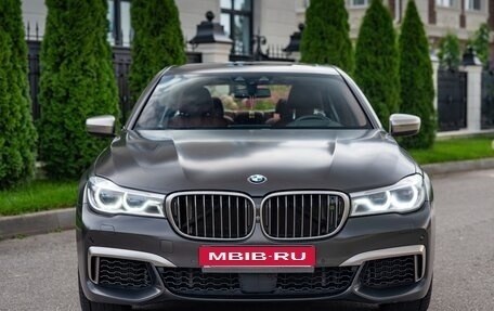BMW 7 серия, 2017 год, 4 000 000 рублей, 4 фотография