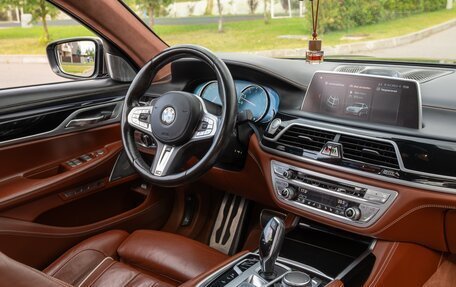 BMW 7 серия, 2017 год, 4 000 000 рублей, 11 фотография