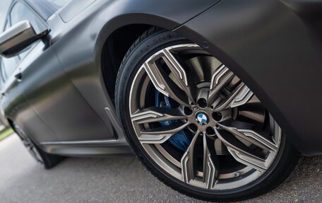 BMW 7 серия, 2017 год, 4 000 000 рублей, 16 фотография