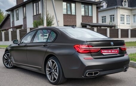 BMW 7 серия, 2017 год, 4 000 000 рублей, 9 фотография