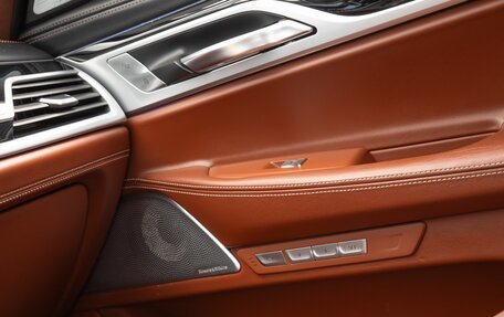 BMW 7 серия, 2017 год, 4 000 000 рублей, 28 фотография