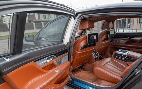 BMW 7 серия, 2017 год, 4 000 000 рублей, 36 фотография